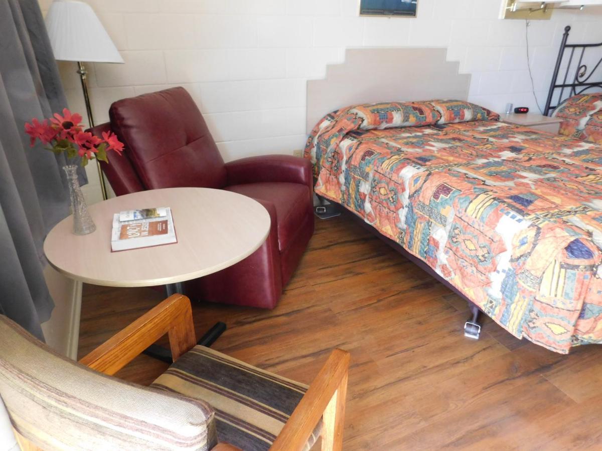 لاس كروسيس، نيومكسيكو Royal Host Motel المظهر الخارجي الصورة